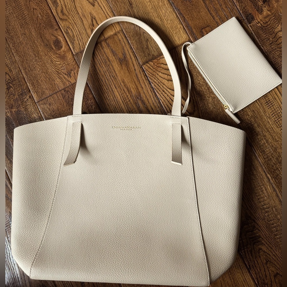 DONNA KARAN NEW YORK WEEKENDER TRAVEL Shoulder Satchel.